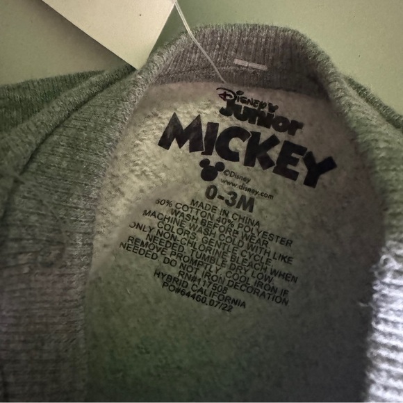 Disney Junior Mickey Mouse Baby 0-3 Months Christmas Sweatshirt Gray NWT - Picture 6 of 6